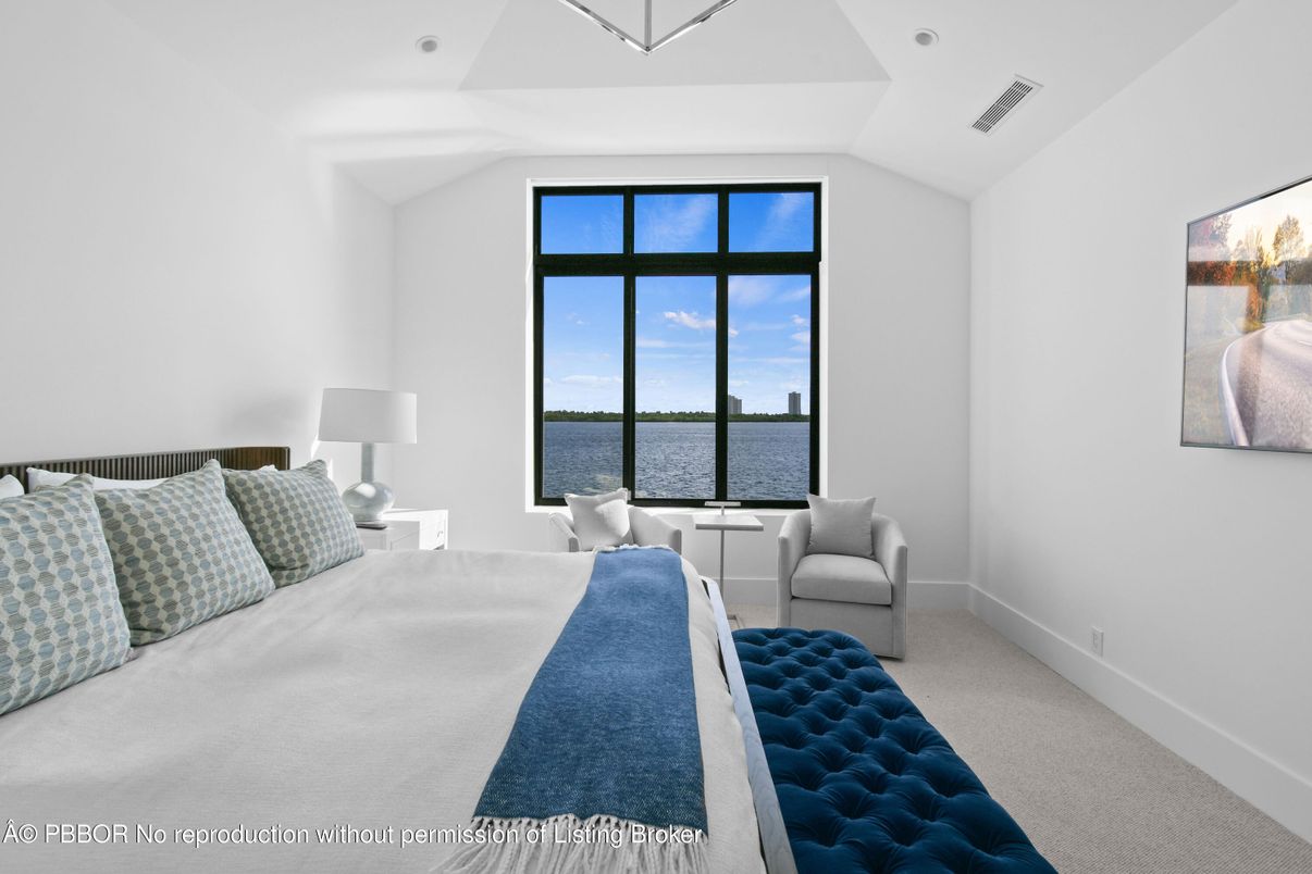 Bedroom, Interior, Recessed Lighting, Water