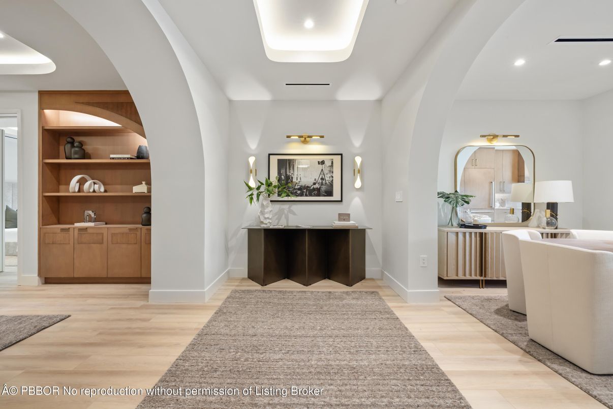 Interior, Recessed Lighting, Wood Texture Flooring