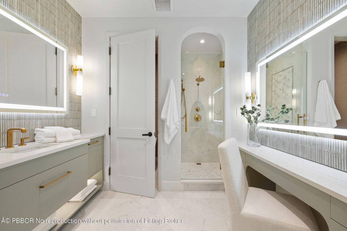 Bathroom, Interior, Marble, Recessed Lighting