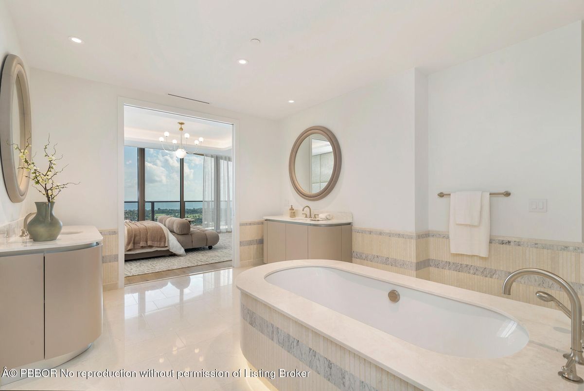 Bathroom, Bedroom, Interior, Pendant Lights, Recessed Lighting, Water