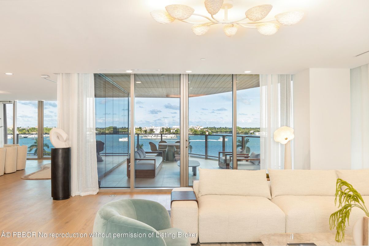 Interior, Living room, Recessed Lighting, Water, Wood Texture Flooring