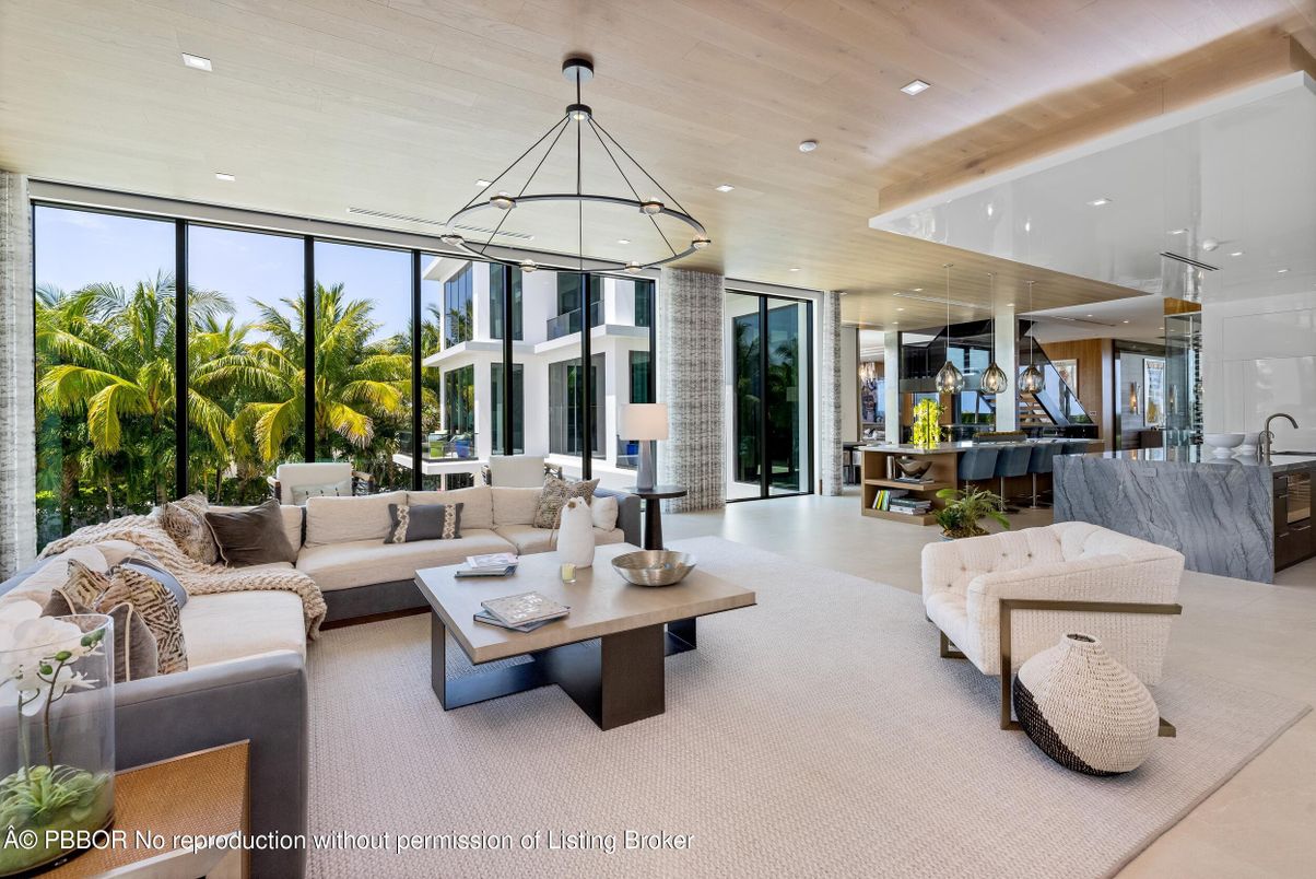 Dining room, Interior, Living room, Pendant Lights, Recessed Lighting, Wooden Ceilings