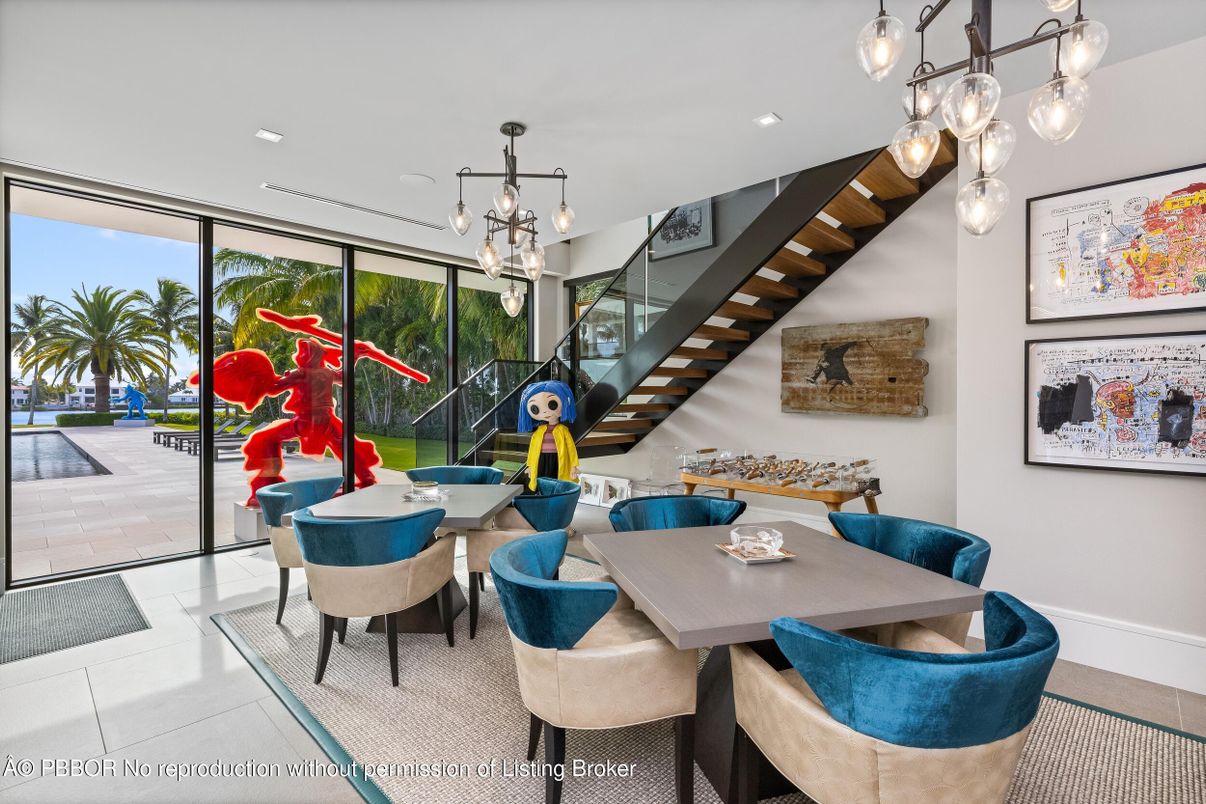 Dining room, Interior, Pendant Lights, Recessed Lighting