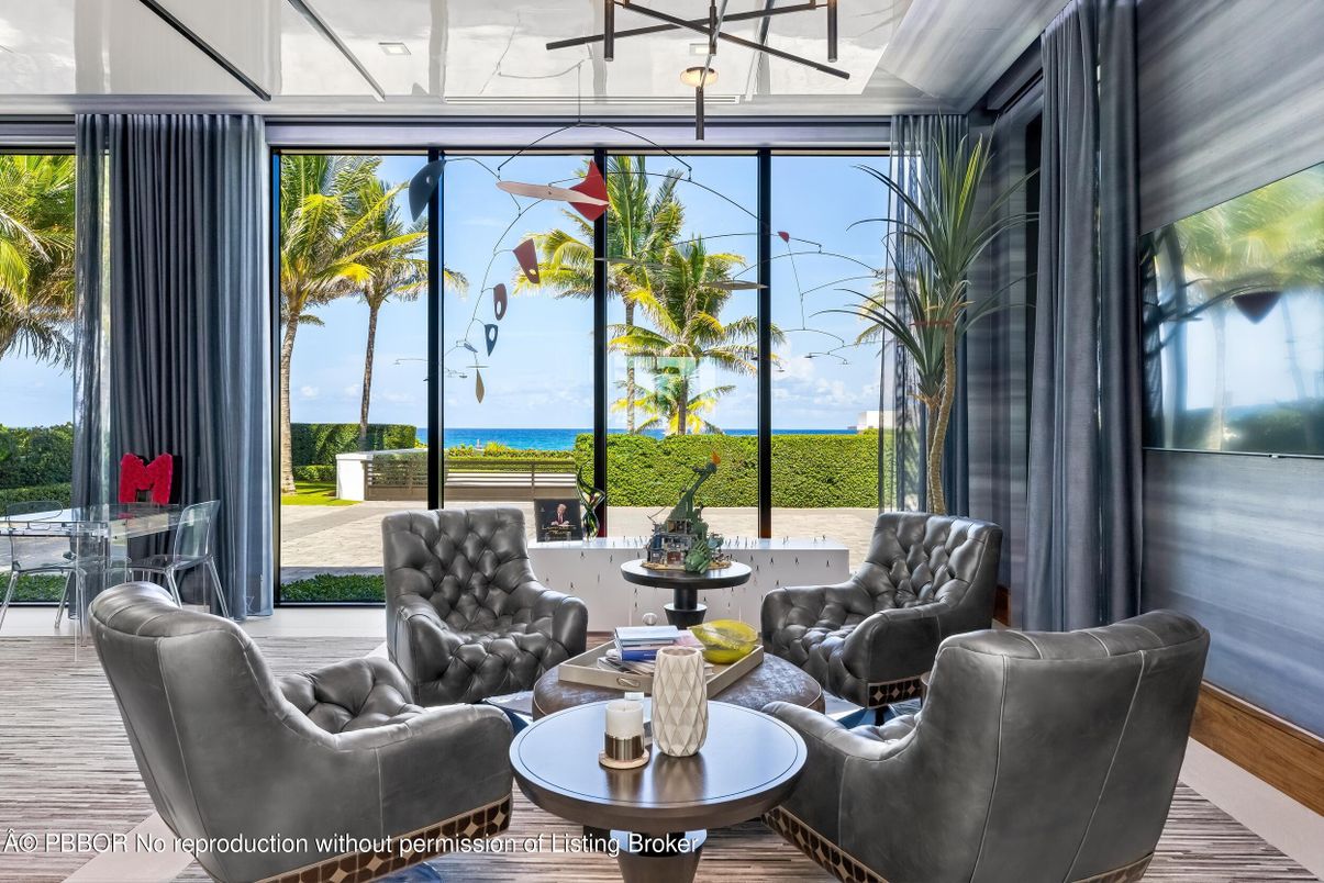 Interior, Living room, Water