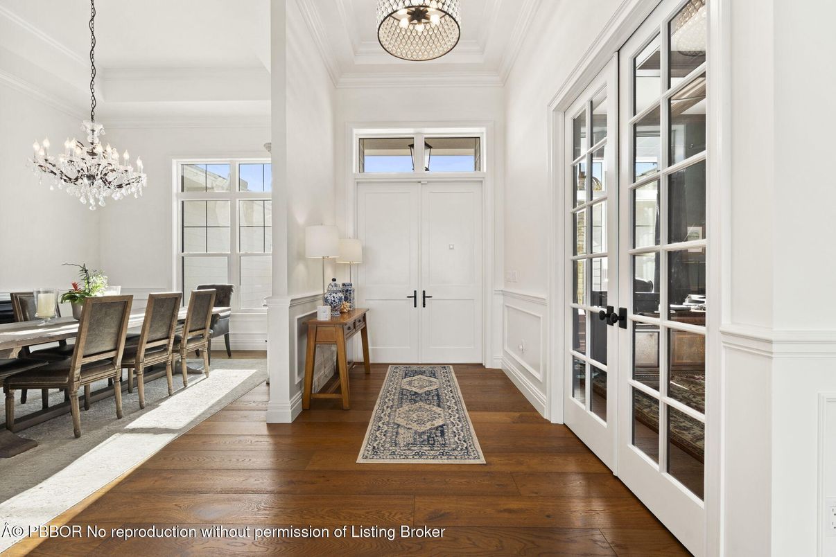 Chandelier, Dining room, Interior, Pendant Lights, Wood Texture Flooring