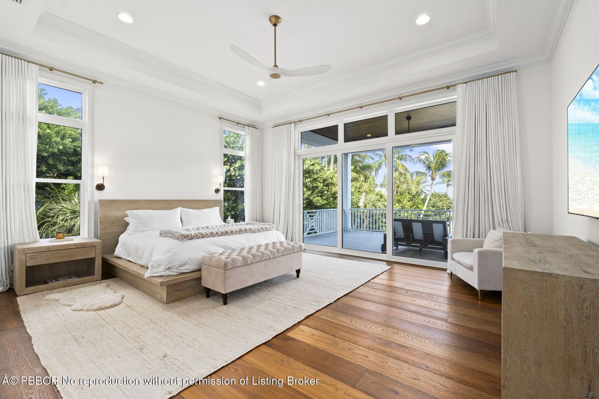 Bedroom, Interior, Recessed Lighting, Water, Wood Texture Flooring