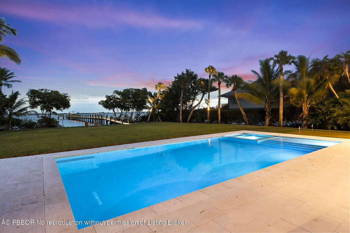 Exterior, Pool, Water