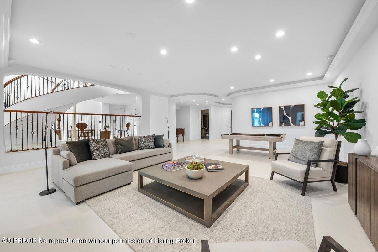 Billiard Table, Game Room, Interior, Living room, Recessed Lighting