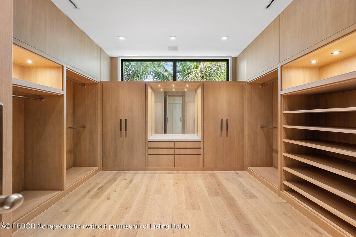 Interior, Recessed Lighting, Walk-in Closets, Wood Texture Flooring
