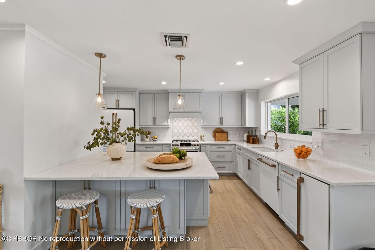Interior, Kitchen, Pendant Lights, Recessed Lighting, Wood Texture Flooring
