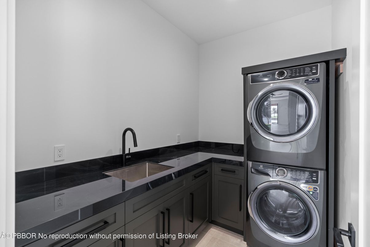 Interior, Utility Closets, Washer