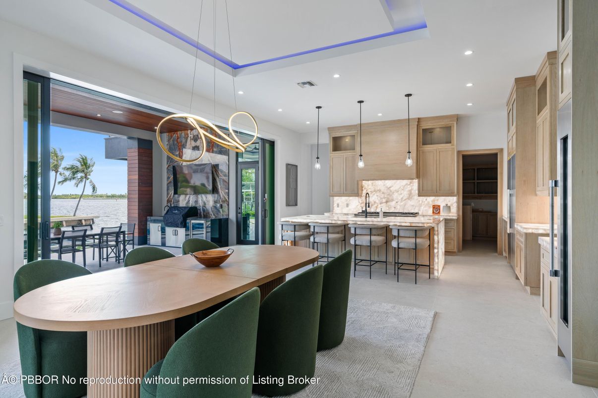 Dining room, Interior, Kitchen, Pendant Lights, Recessed Lighting, Water