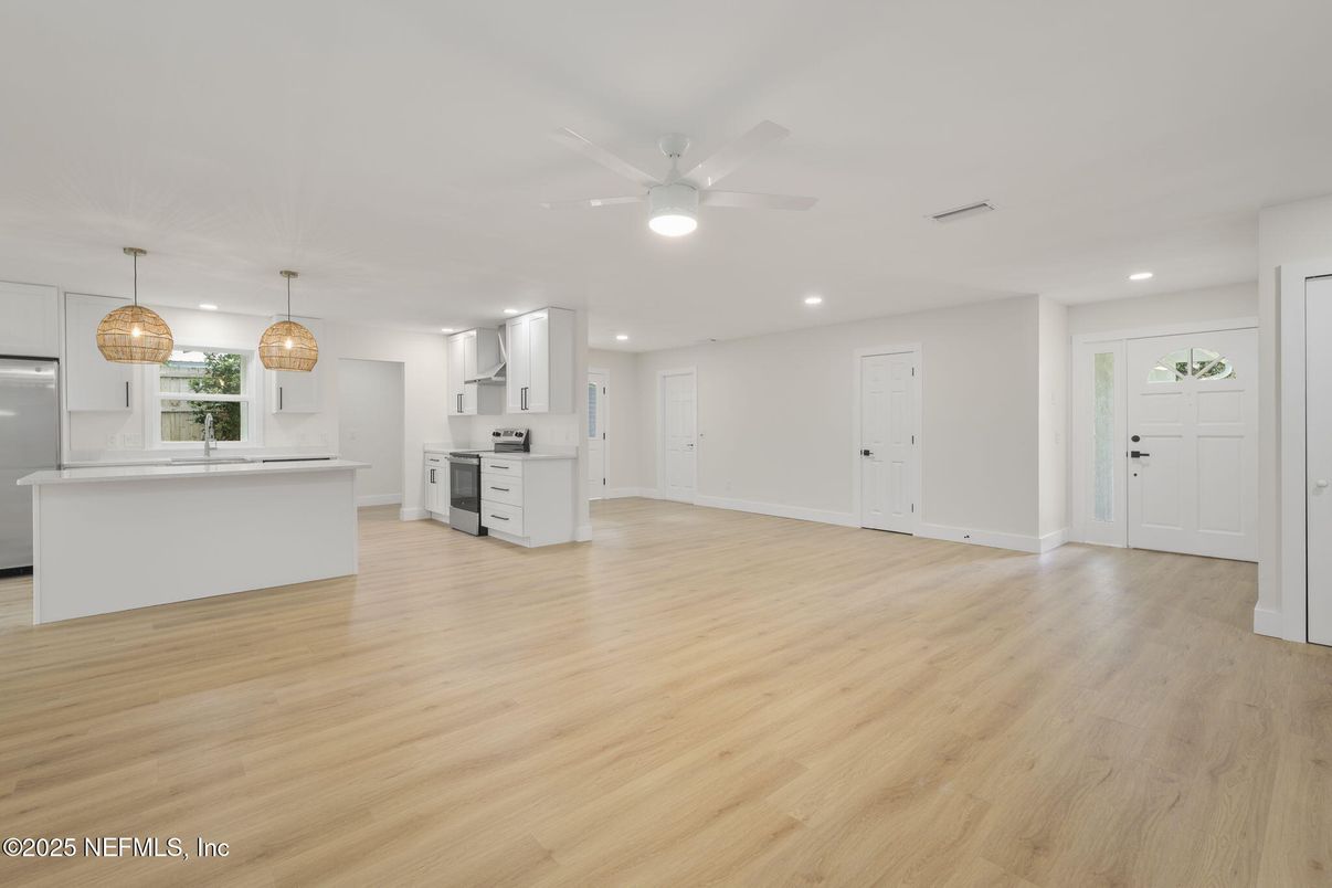 Interior, Kitchen, Pendant Lights, Recessed Lighting, Wood Texture Flooring