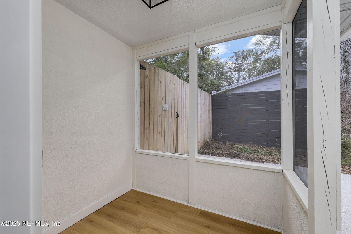 Interior, Sun Room, Wood Texture Flooring