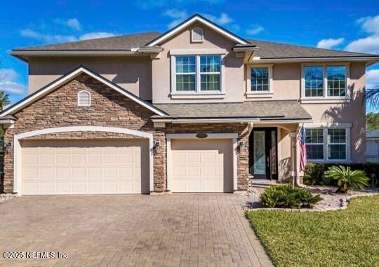 Attached, Exterior, Facade, American Craftsman