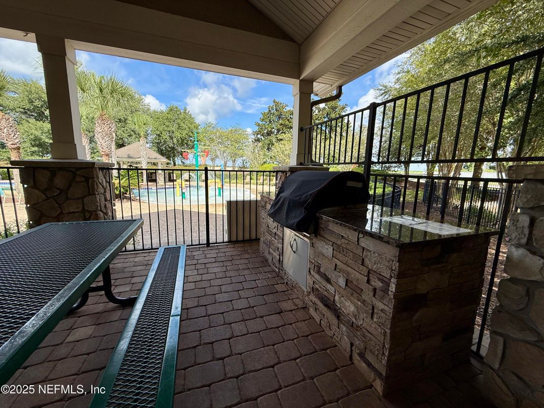 Exterior, Outdoor Kitchen