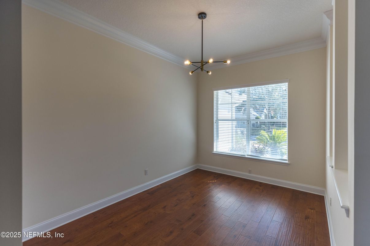 Empty room, Interior, Pendant Lights, Wood Texture Flooring