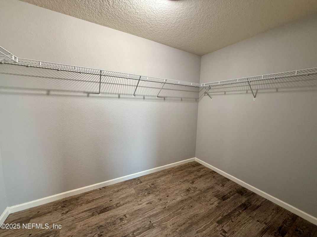 Interior, Walk-in Closets, Wood Texture Flooring