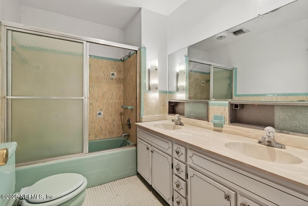 Bathroom, Dual Sink Vanities, Glass Shower, Interior