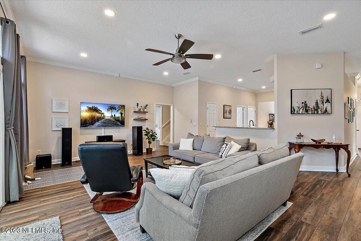 Interior, Living room, Recessed Lighting, Wood Texture Flooring