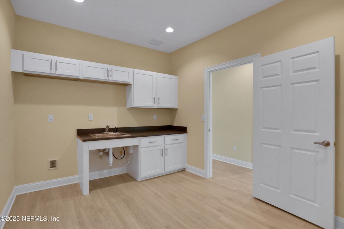 Interior, Recessed Lighting, Wood Texture Flooring