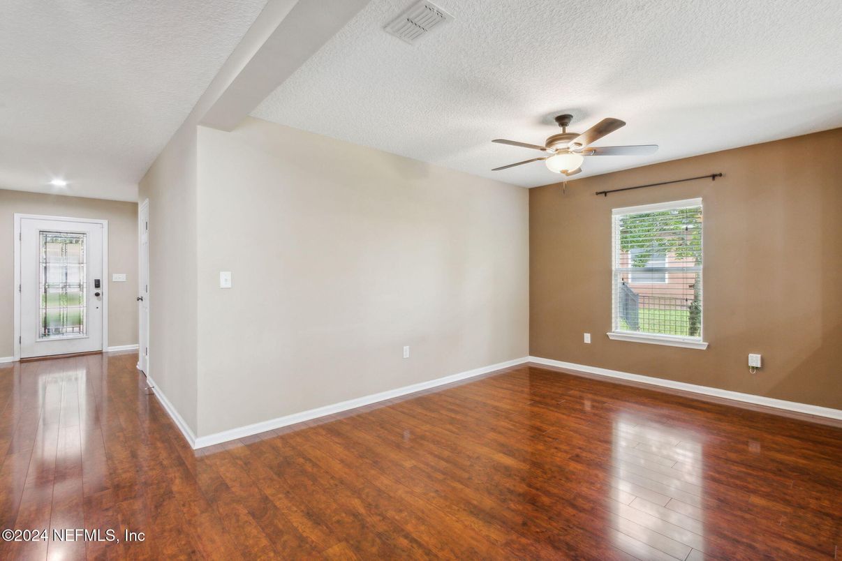 Empty room, Interior, Recessed Lighting, Wood Texture Flooring
