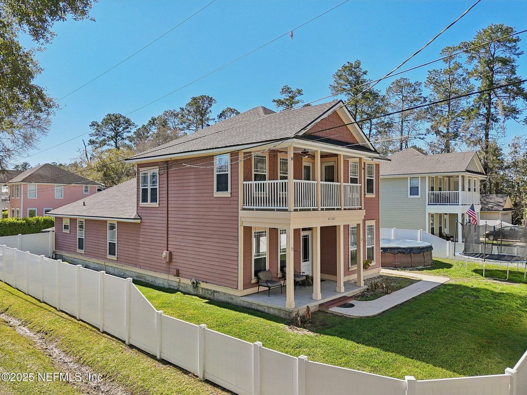 Backyard, Exterior, Hot Tub