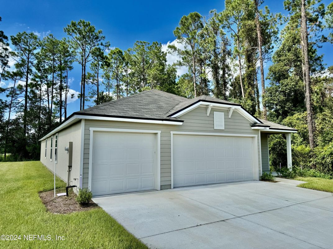 Detached Garage, Exterior
