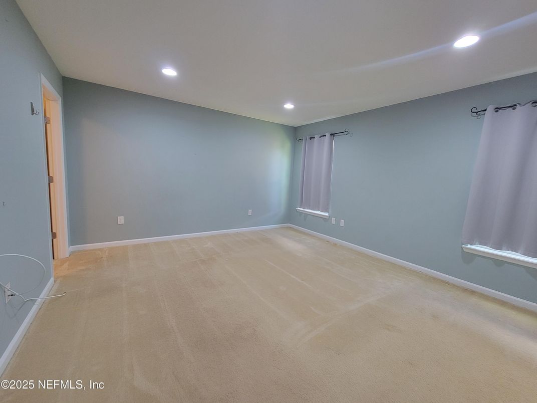 Empty room, Interior, Recessed Lighting