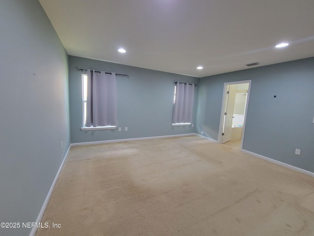 Empty room, Interior, Recessed Lighting