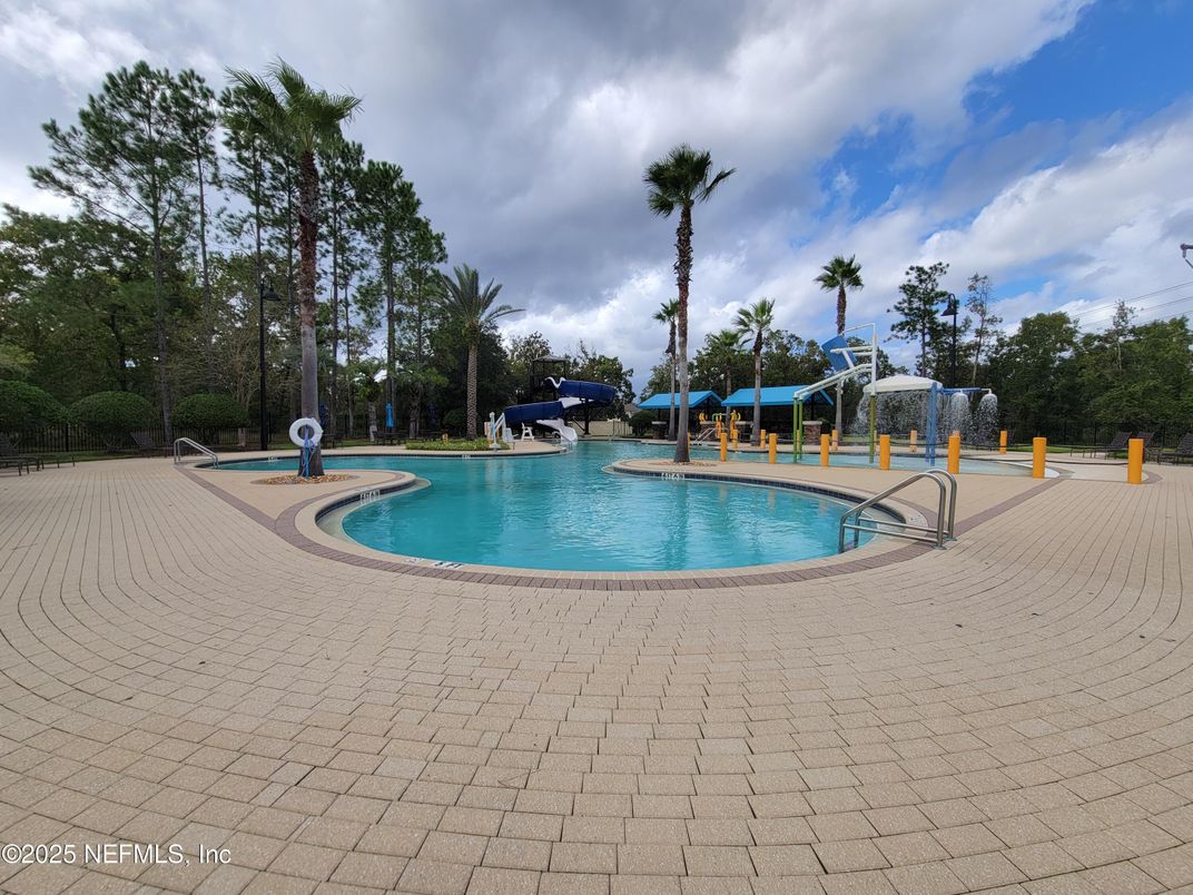 Exterior, Playground, Pool