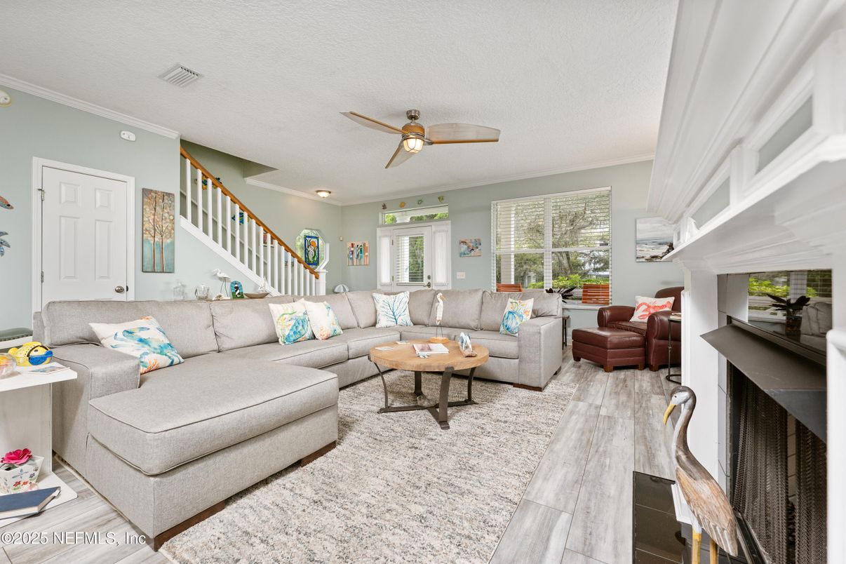 Interior, Living room, Recessed Lighting, Wood Texture Flooring