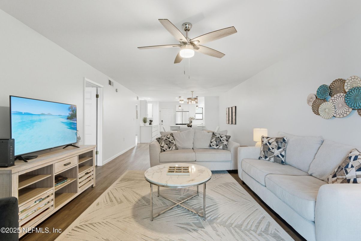 Interior, Living room, Pendant Lights, Wood Texture Flooring