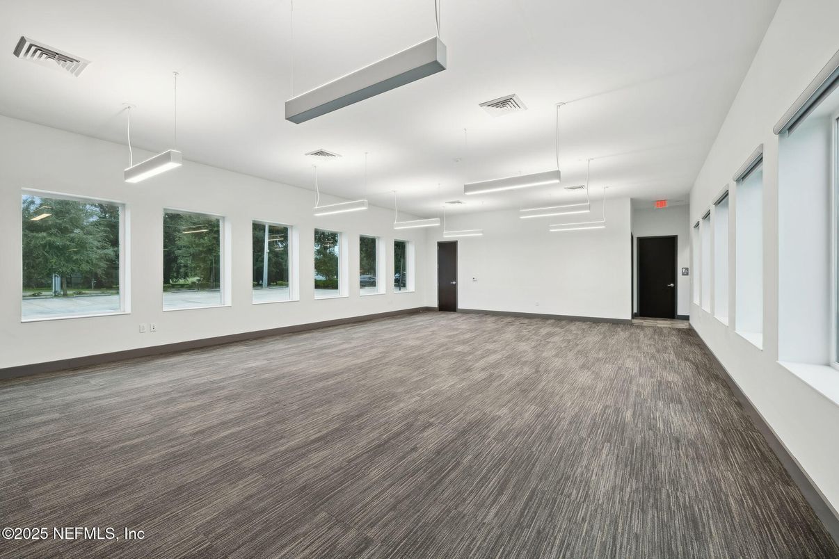 Empty room, Interior, Pendant Lights, Recessed Lighting