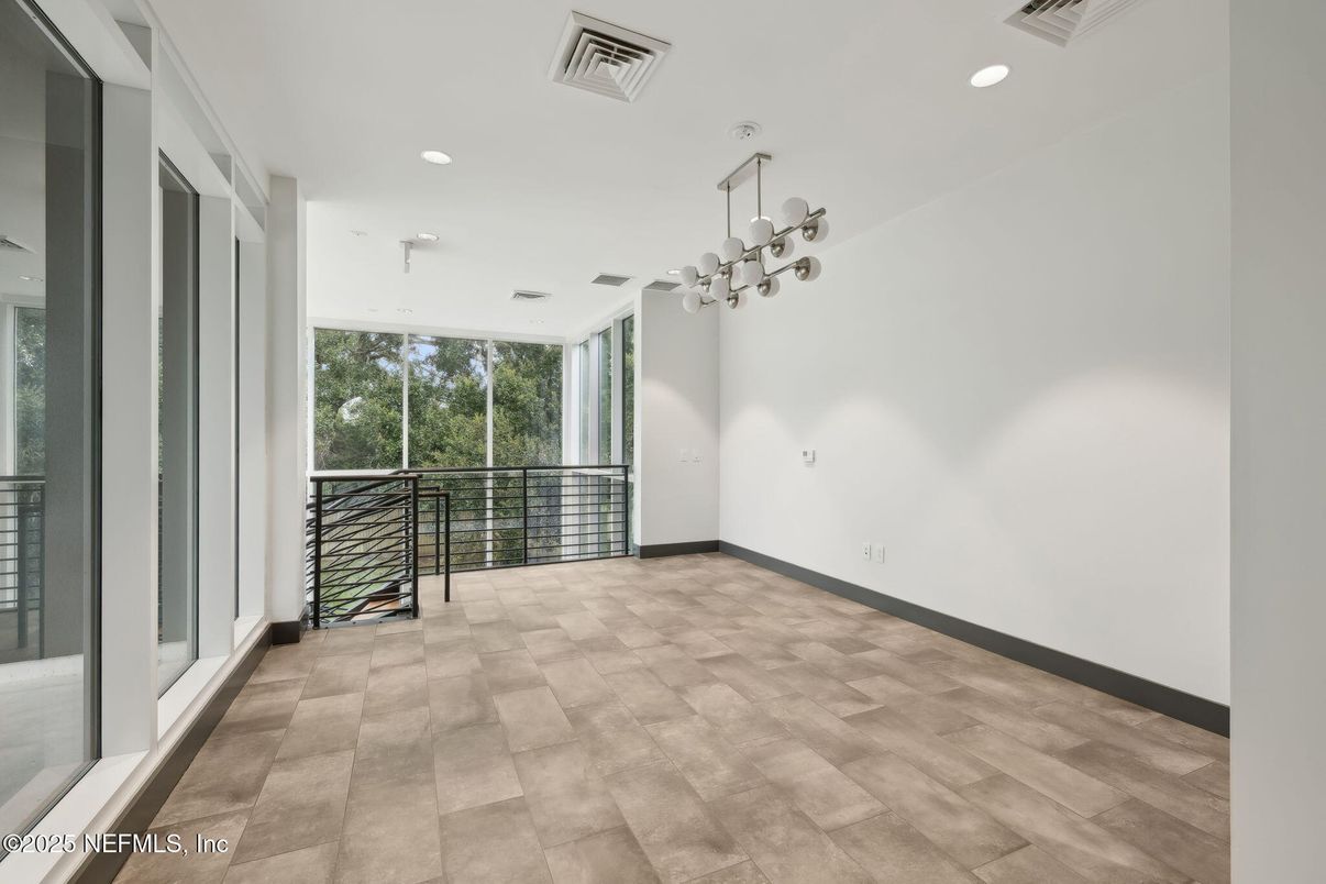Empty room, Interior, Pendant Lights, Recessed Lighting