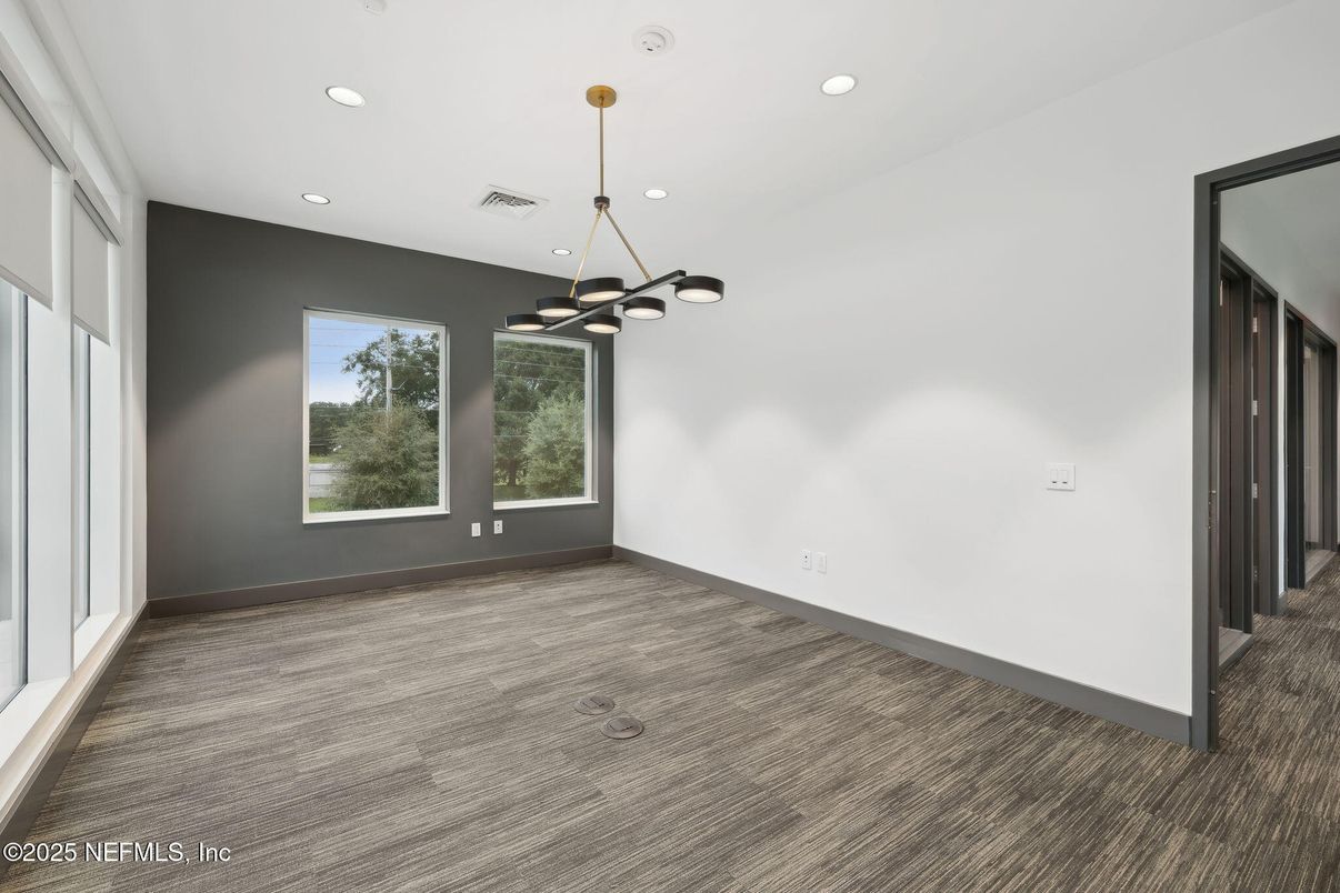 Empty room, Interior, Pendant Lights, Recessed Lighting