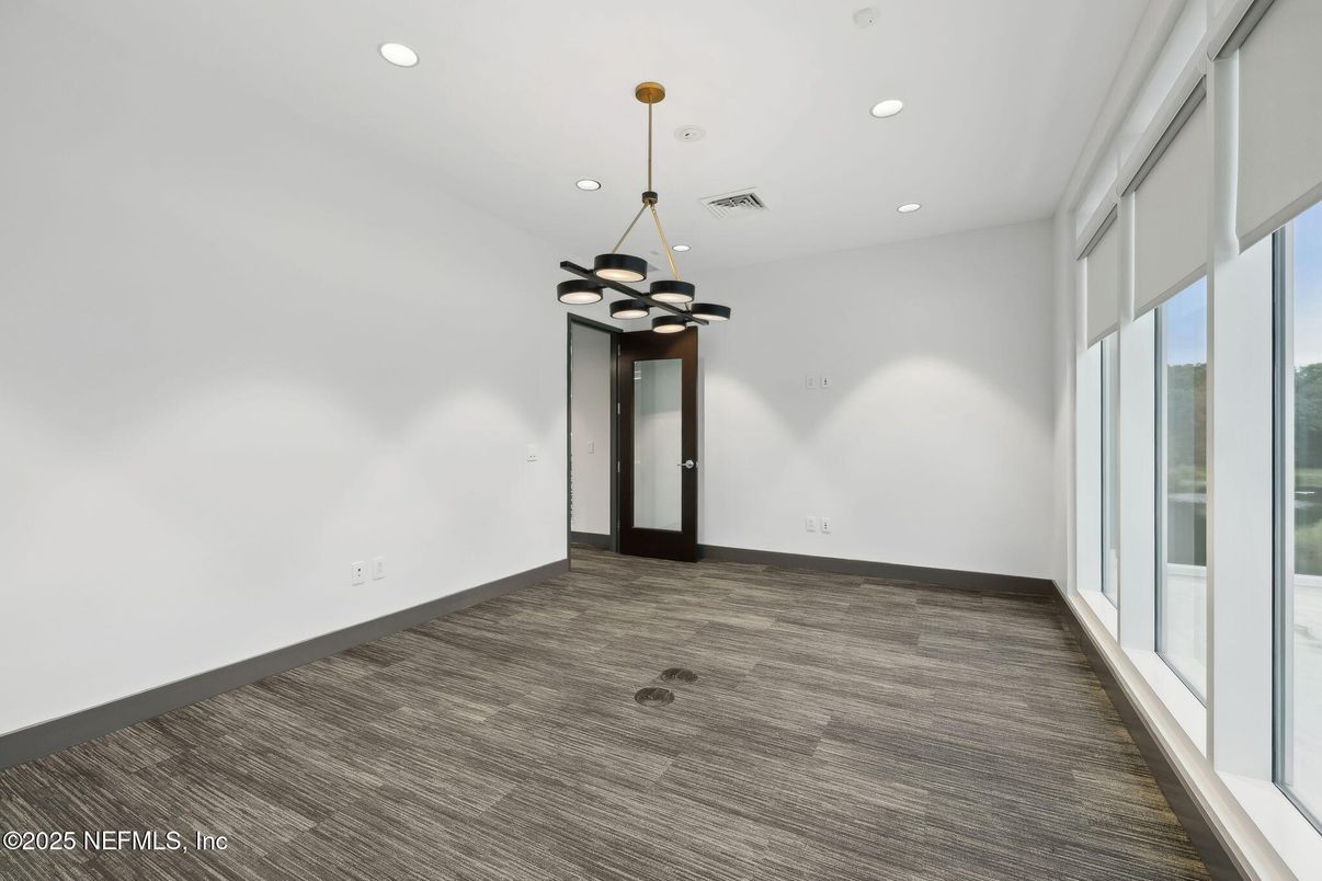 Empty room, Interior, Pendant Lights, Recessed Lighting