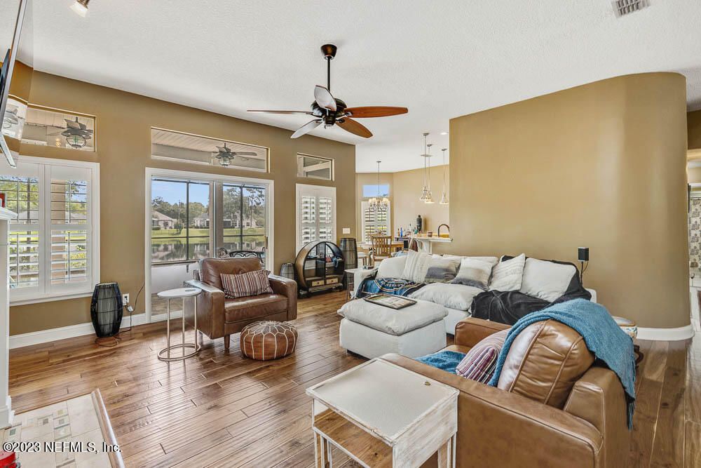 Interior, Living room, Pendant Lights, Wood Texture Flooring