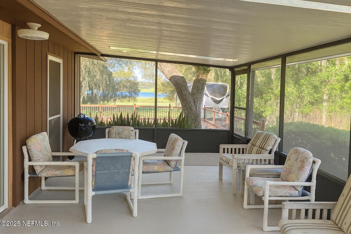 Dining room, Interior, Sun Room