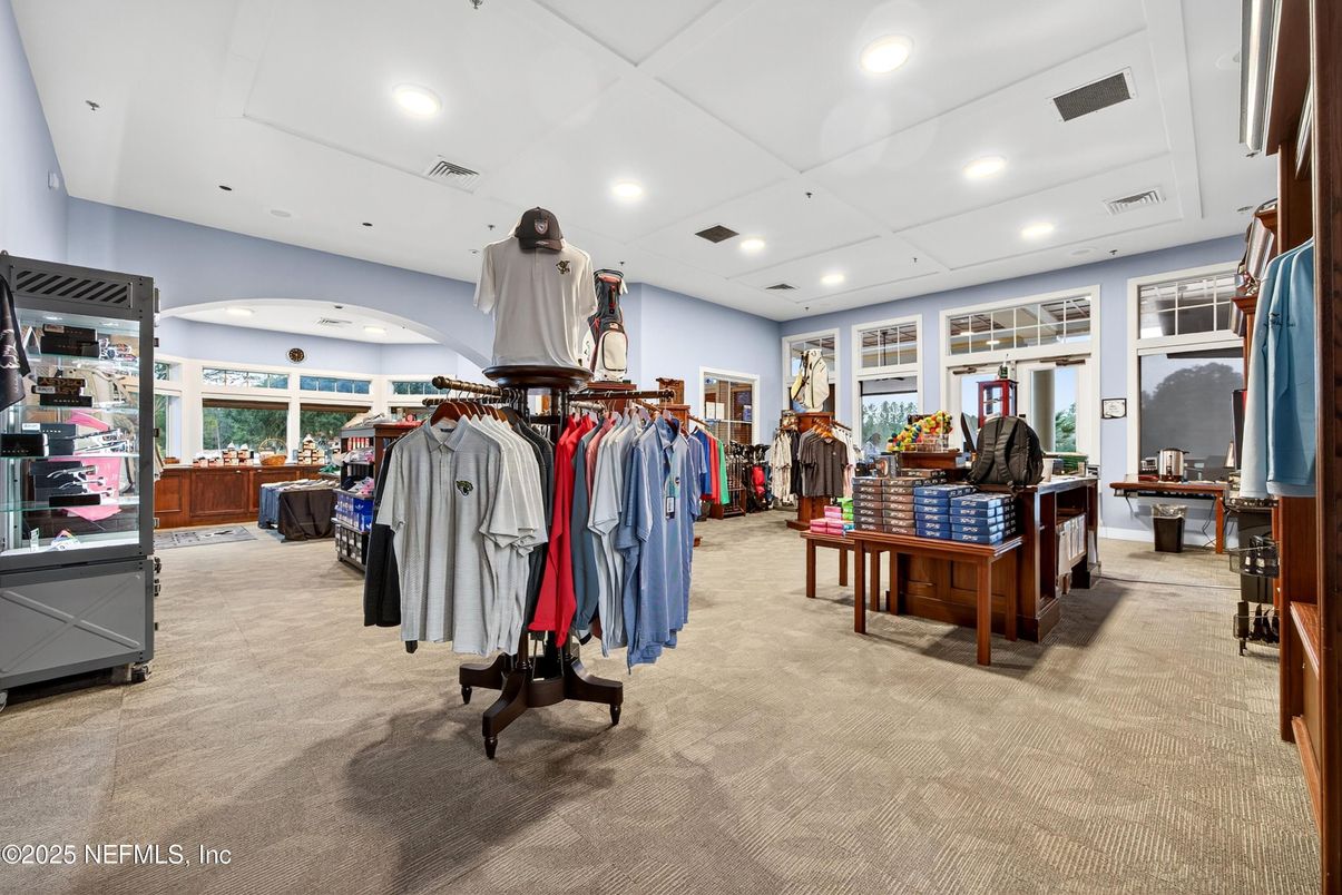 Interior, Recessed Lighting, Walk-in Closets