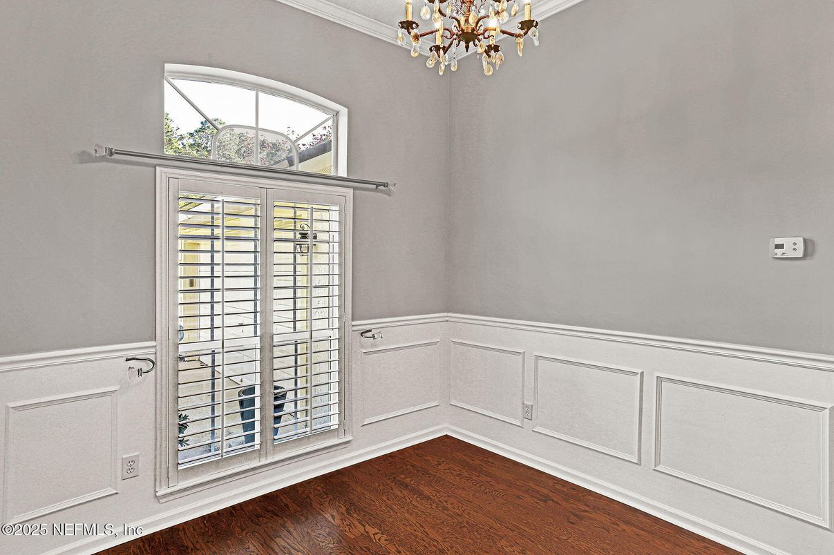 Chandelier, Interior, Wood Texture Flooring