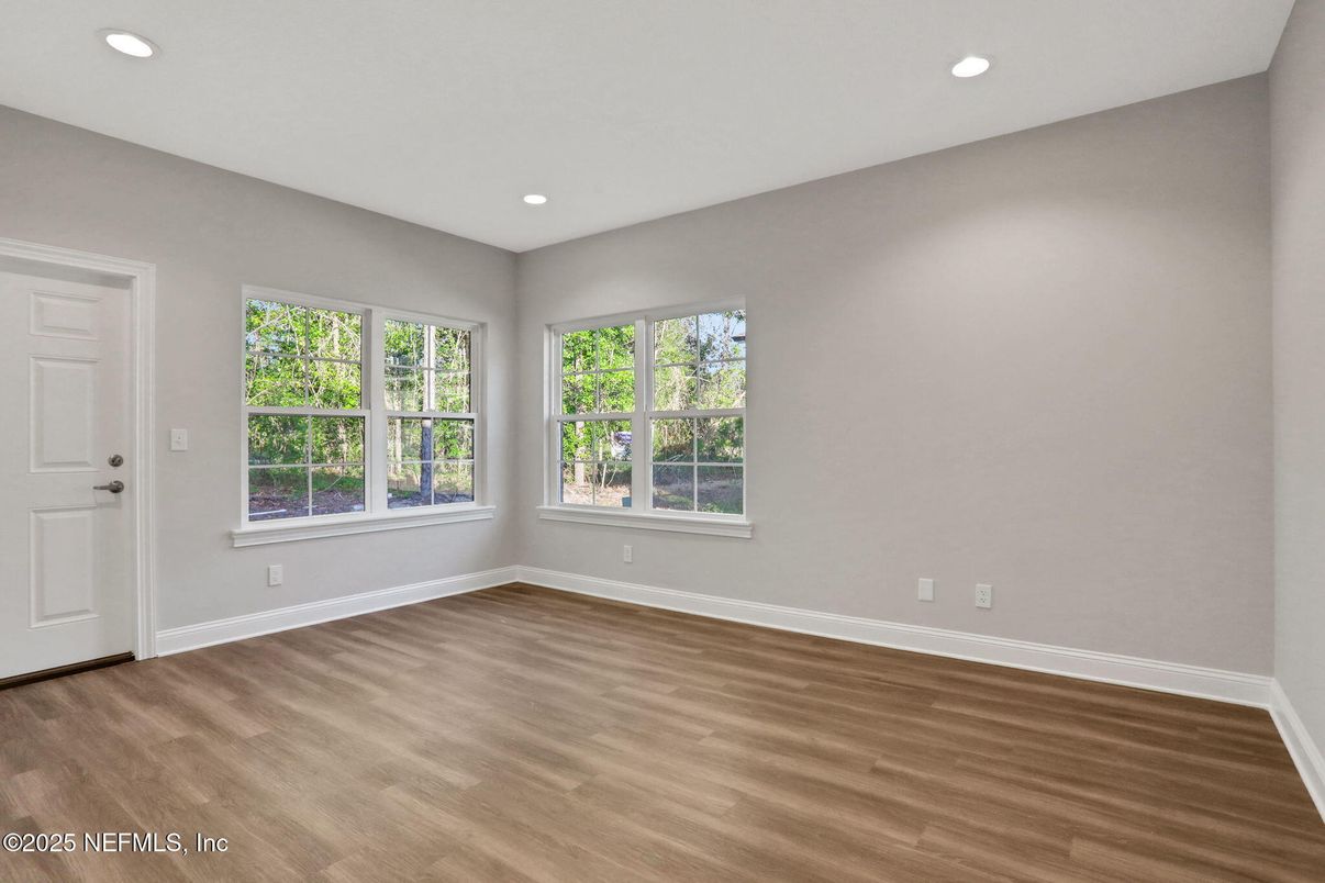 Empty room, Interior, Recessed Lighting, Wood Texture Flooring