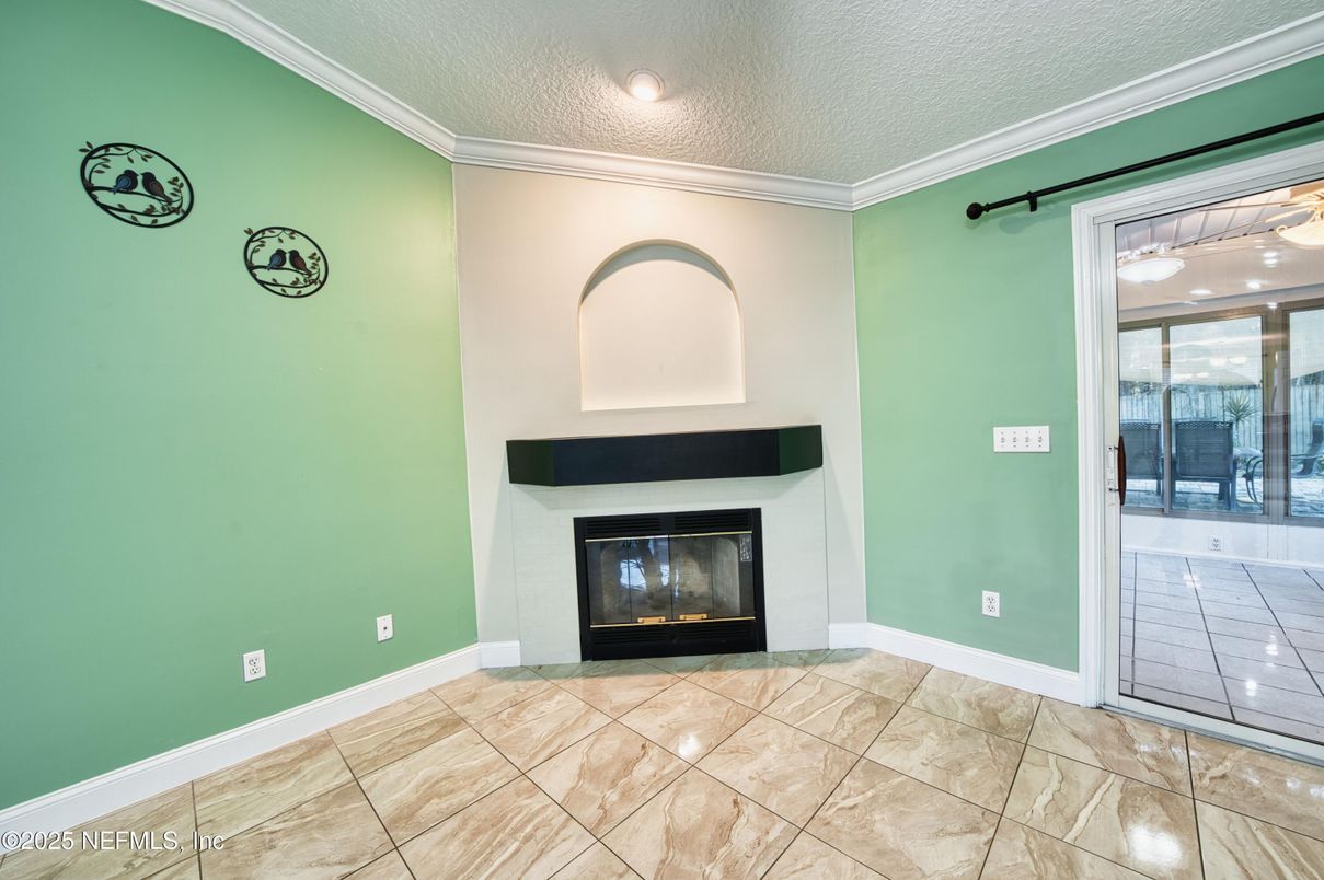 Empty room, Fireplace, Interior, Recessed Lighting