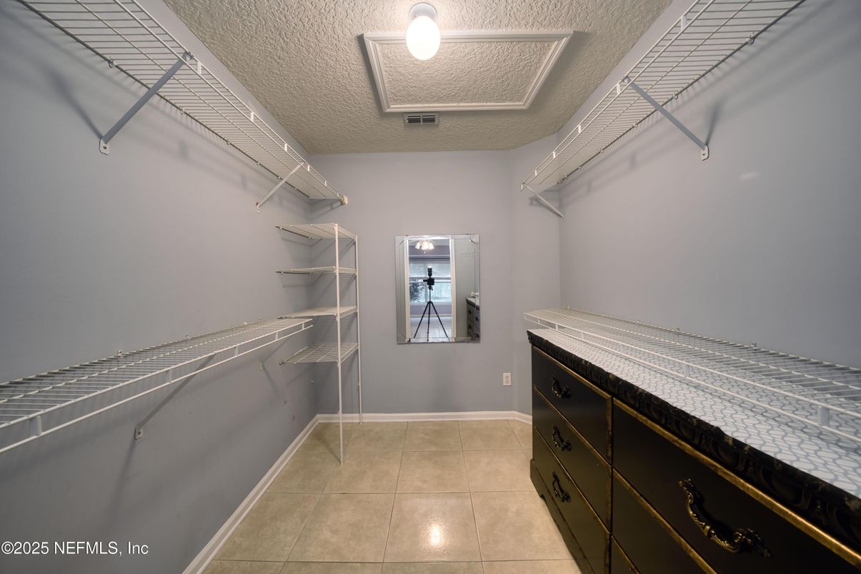 Interior, Walk-in Closets