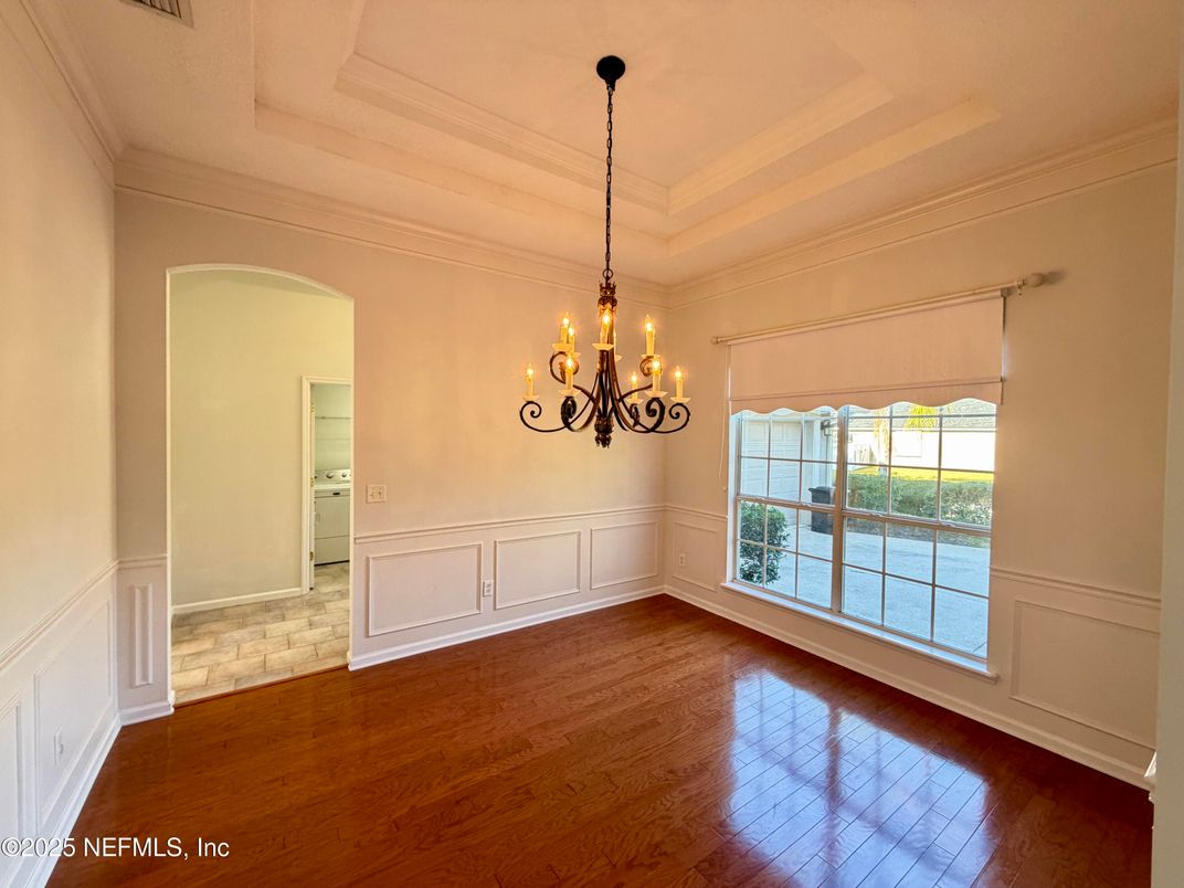 Chandelier, Empty room, Interior, Wood Texture Flooring