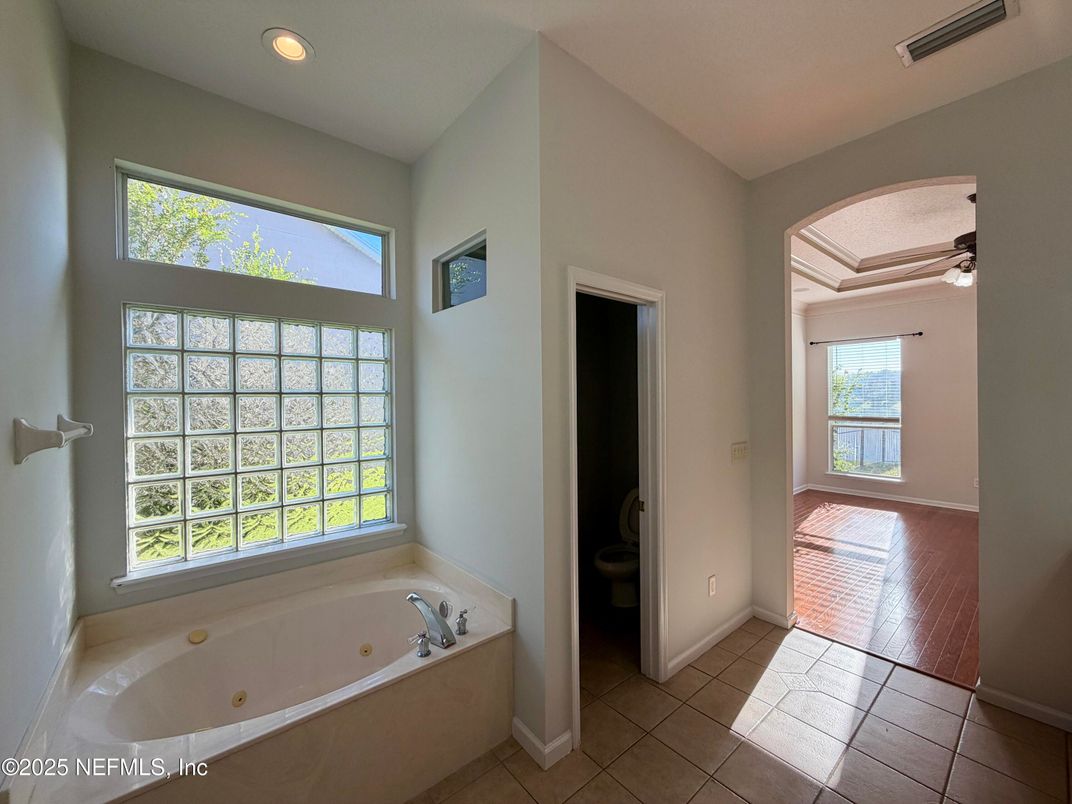 Bathroom, Interior, Recessed Lighting, Wood Texture Flooring