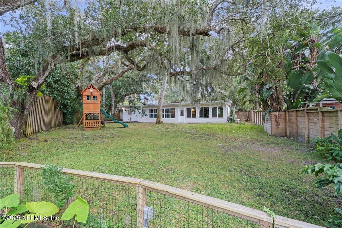 Backyard, Exterior, Playground