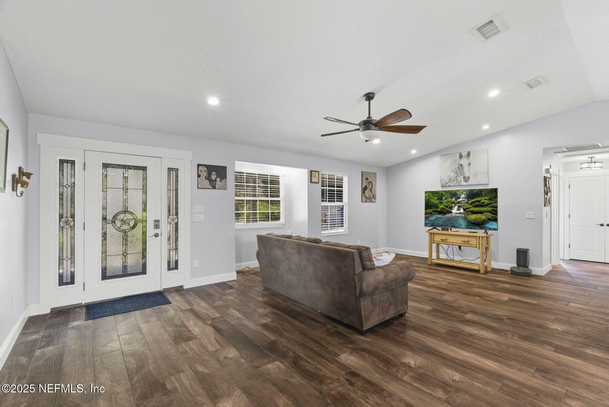 Interior, Recessed Lighting, Wood Texture Flooring