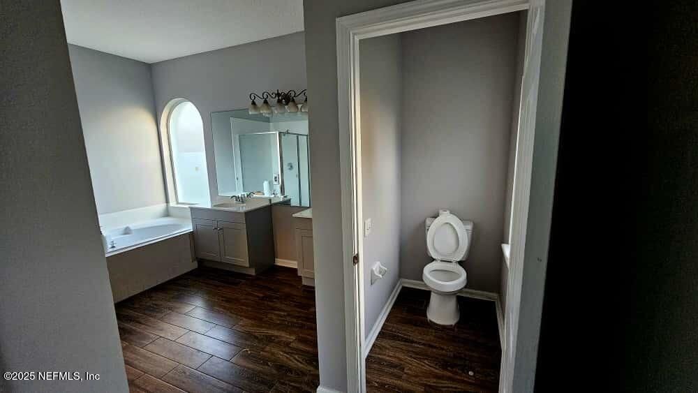 Bathroom, Interior, Wood Texture Flooring