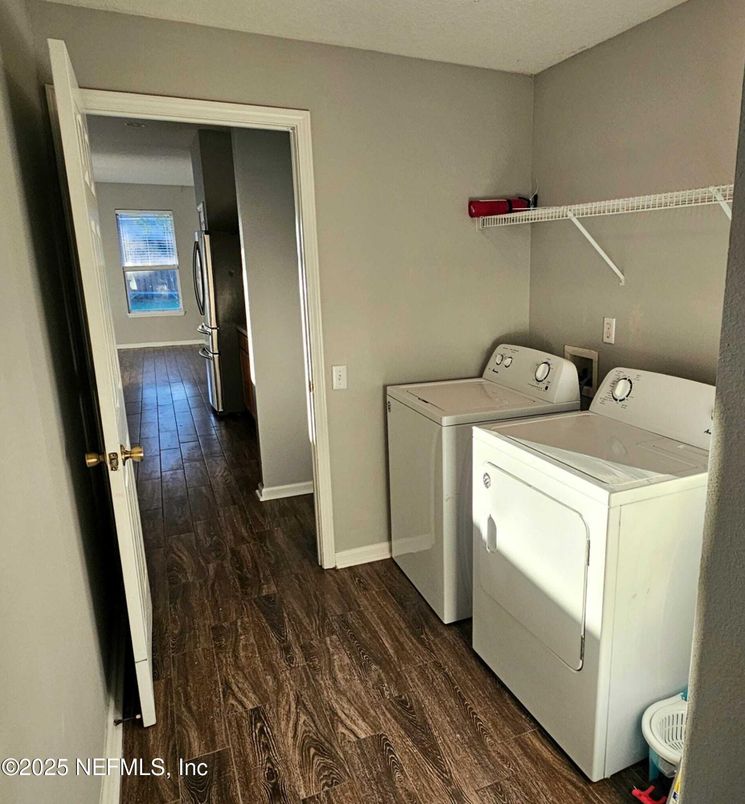 Interior, Utility Closets, Washer, Wood Texture Flooring